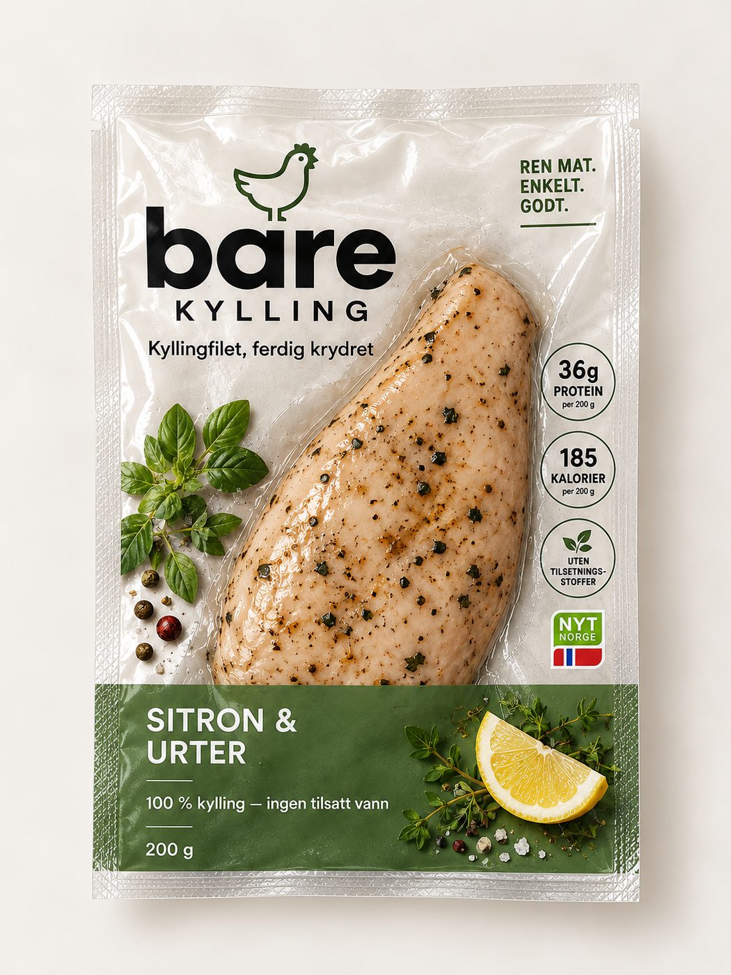 En pakke Bare Kylling Sitron og Urter med ferdigstekt kyllingfilet synlig gjennom emballasjen.